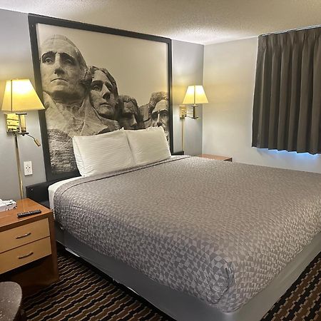 Yankton Inn Bagian luar foto