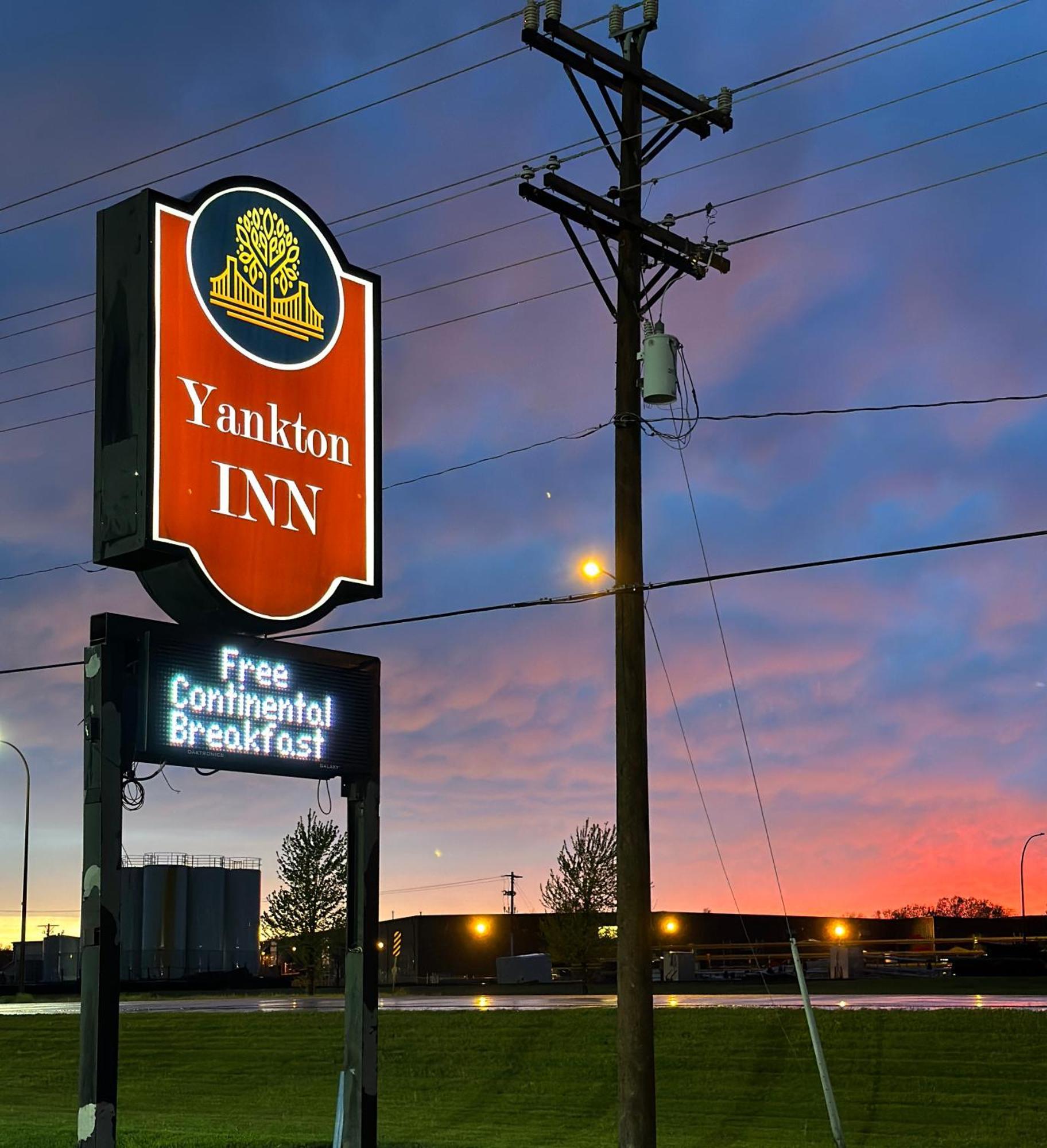 Yankton Inn Bagian luar foto